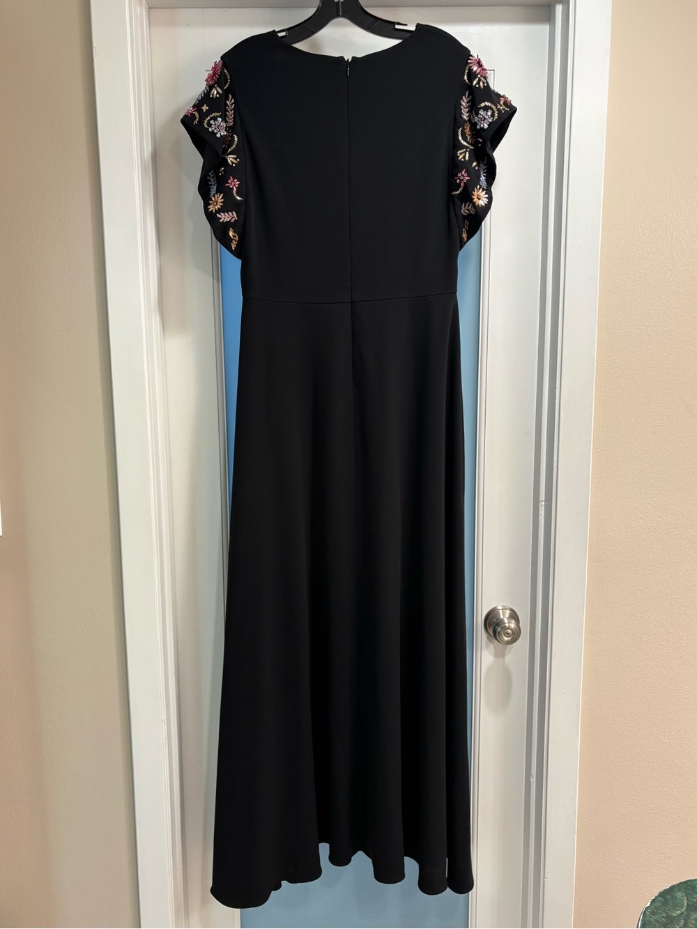 Shoshanna Embellished Cap-Sleeve Maxi Dress